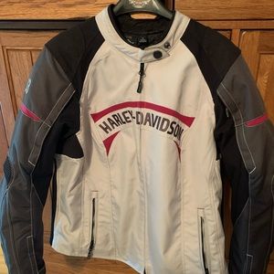 Woman’s Harley Davidson 1w jacket